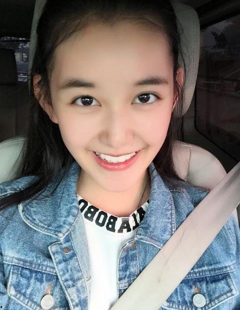 蒋依依近日爆料视频播放,揭秘娱乐圈幕后真相  第3张